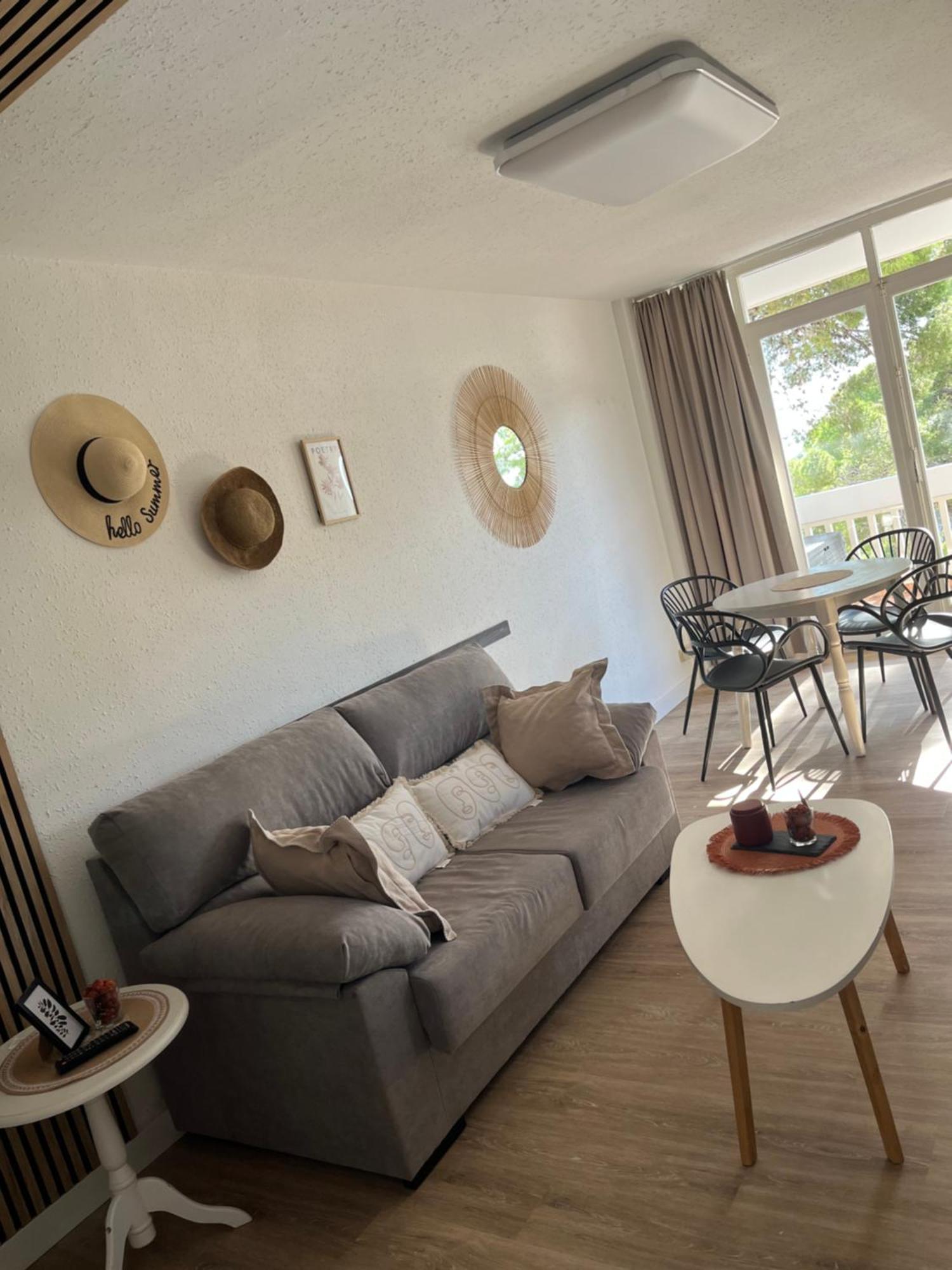Appartement Vue Mer Avec Piscine Et Wifi Salou Kültér fotó
